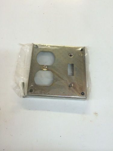 4” square 1/2&#034; raised duplex receptacle &amp; toggle switch industrial  cover 32pcs for sale
