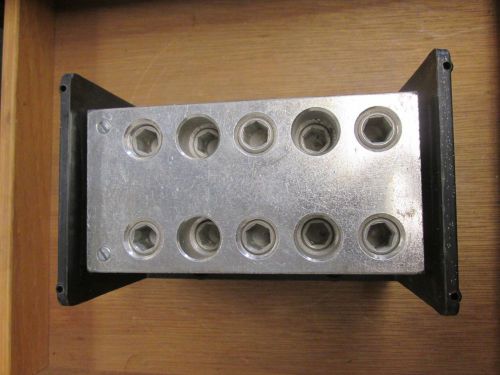 Ilsco  power distribution block  pdb-55-500-1  1p  1600a  600v  used for sale