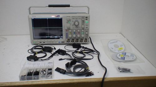 Tektronix MSO4034B 350 MHz, 2.5 GSa/s, 20 Mp, 4+16Ch, Mixed Signal Oscilloscope