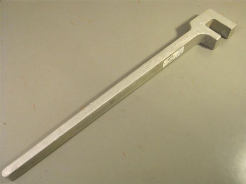 0932 Dover MFG Aluminum Valve Wrench 1-5/8&#034; Jaw 24&#034; Long New Silver