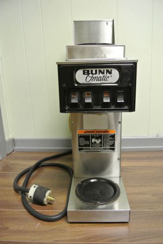 BunnOMatic Coffee Machine With 3 Warmers - Excellent Condition