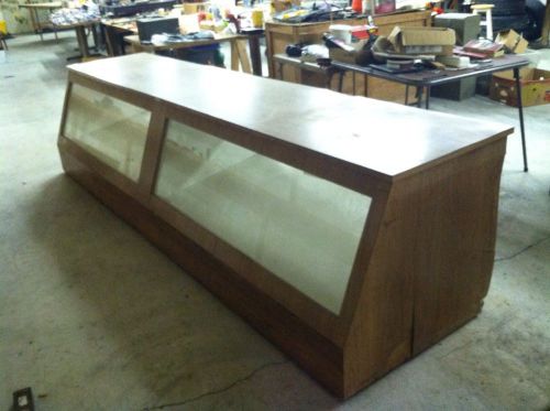 Dry Bakery Merchandiser Display Case 10 FT. Heavy Wood Thick Glass.