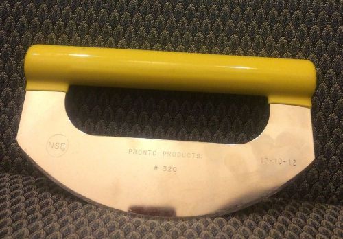 Pronto 320 S/S 4-3/8&#034; x 8-1/8&#034; Pizza Knife With Yellow Handle