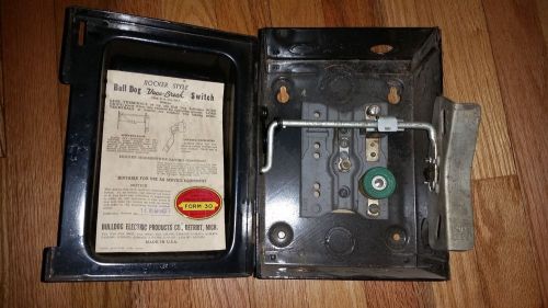 Vintage Electrical Bull Dog Vacu Break Fuse Safety Switch Box Steampunk