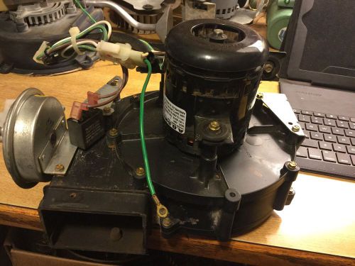 A O SMITH INDUCER MODEL JE1D014N P/N HC27CB120 COMPLETE UNIT W/ VACUUM SW &amp; CAP