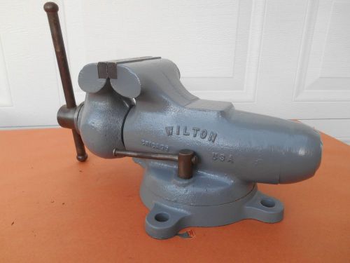 Early Wilton No.4  Bullet Swivel Vise 4-1/2 Inch Jaws New Paint Weight 39 Pounds