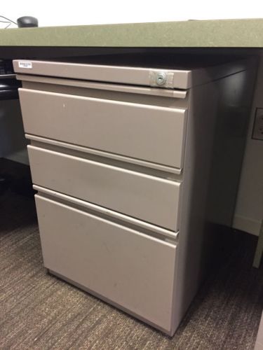 PEDESTAL  LEGAL FILE SIZE 18” x 23” OFFICE SPECIALTY 3 DRAWER