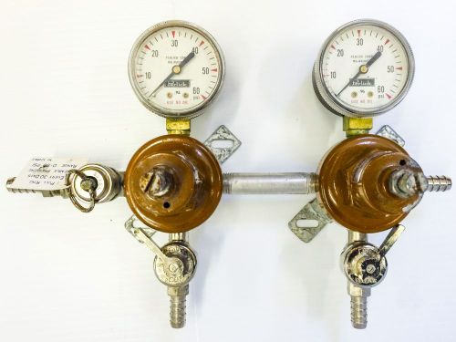 Perlick 2-output secondary co2 regulator set w/mounting/connecting hardware for sale