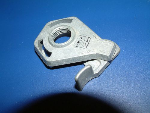 R12 REFRIGERANT / FREON RECHARGE LOCKING CLAMP FOR R12 FLAT TOP STYLE CANS