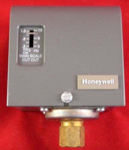 Honeywell pressuretrol controller  pa404a 1025.  new for sale