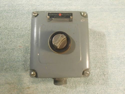 GE Control Model CR2940-U201 On/Off Switch