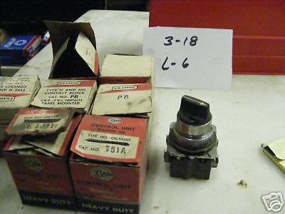 (z 3-18 l6) lot of 7 clark contact blocks / push buttons for sale