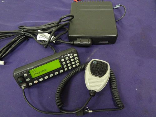 Motorola MCS2000 Model III 800Mhz M01HX+834W Mobile Radio W/ Face Plate &amp; Mic