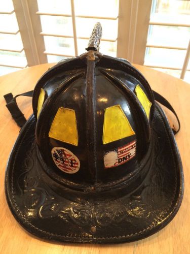 Cairns New Yorker Leather Fire Helmet