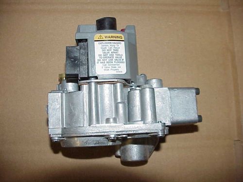 Honeywell vr8300a4045  gas valve  for furnace standing pilot , nat/lp gas for sale
