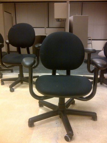 Black Fully Loaded Steelcase Criterion Task Chairs! Model #4535330DW