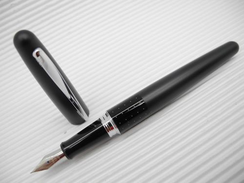 Black Pilot FP-MR1-BD Fine Fountain pen C-20 Converter included with box(Japan)