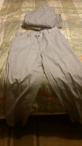 4 pairs of chef pants size 36 30
