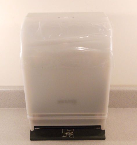 Cintas Towel Dispenser Roll Lever 302 T215 WH AA01 NEW