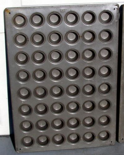 ** EKCO - COMMERCIAL - Muffin BAKING PAN - bakes 54 muffins at a time **