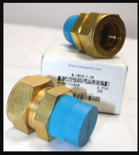 New swagelok male connector b-1810-1-16 lq oxygen clean 1&#034;tube 2 pieces for sale