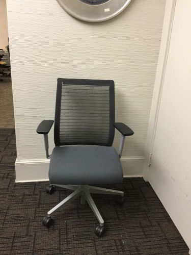 NEW THINK CHAIR BY STEELCASE  GREY MESH BACK , PLATINUM BASE NICE!