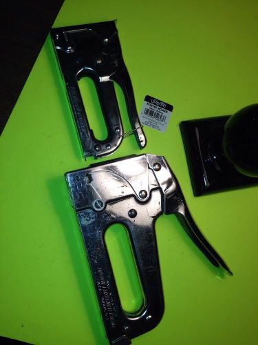 Arrow Staple Gun In Good Working Condition Small One Is A Little Shooter Non Wor