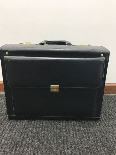 SOLO Classic Travel Case, Black with dual combination locks