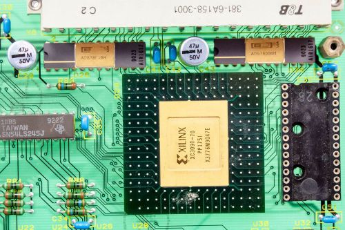 XC3090-70PP175C Xilinx ADS7800BH FPGA ADC GOLD SCRAP VINTAGE HP