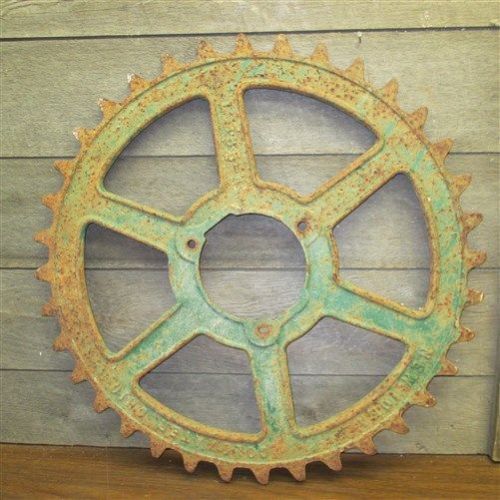 Industrial cast iron metal steampunk factory gear decor coffee table a free ship for sale