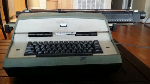 Vintage IBM Model D Typewriter - BROKEN / AS IS, great display piece