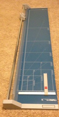 Dahle Model 558 Professional 51 Inch Rolling Trimmer