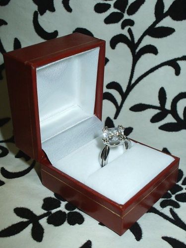 New Fancy Classic Red Leather Engagement Wedding Ring Gift Box very elegant