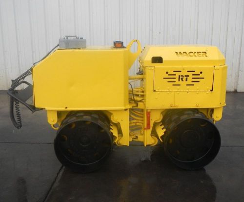WACKER RT 820 WALK BEHIND VIBRATORY TRENCH COMPACTOR ROLLER w REMOTE