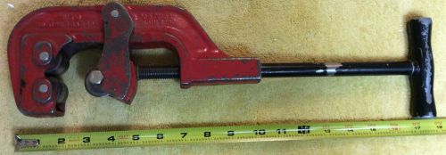 No. 2 Superior Tool Co. Pipe Cutter  1/8&#034; To 2&#034; Pipe Cleveland Ohio USA Red