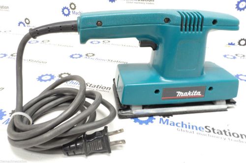 MAKITA #9035 ELECTRIC SANDER -  7&#034; X 3-1/2&#034; PAD 10,000 OPM