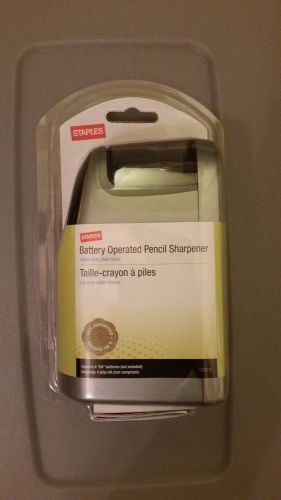 NEW Staples Battery Operated Pencil Sharpener