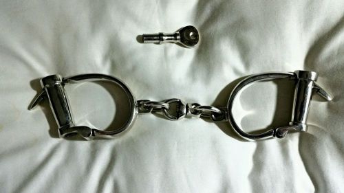 Adjustable Darby style chain link handcuffs