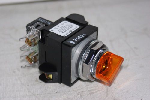 General electric selector switch illum 2pos w/1no maint amber cr104psl2 for sale