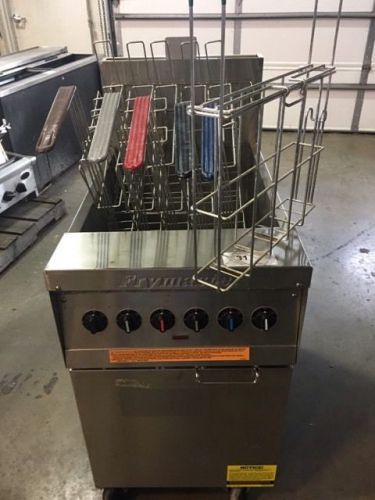 Fry master FBR18sc Gas Pasta Rethermalizer. 9200 New. Very Low Usage