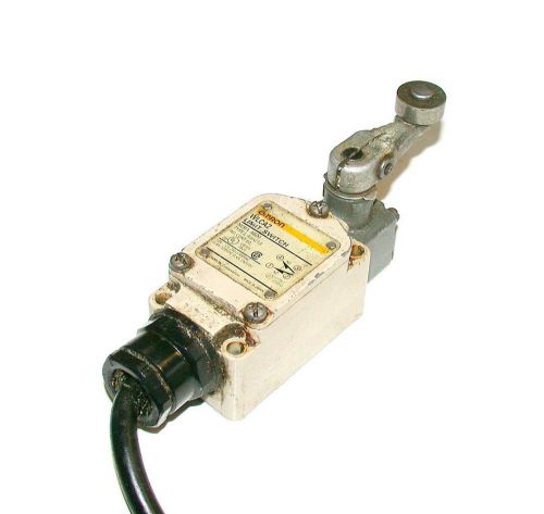 Omron enclosed lever type limit switch  model wlca2 for sale