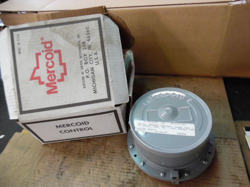 Mercoid control mercury pressure switch, range x2a, 1/8-20 psig, new- in box for sale