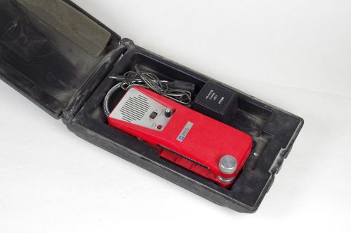 TIF 8800 COMBUSTIBLE GAS DETECTOR WITH CHARGER AND HARD CASE