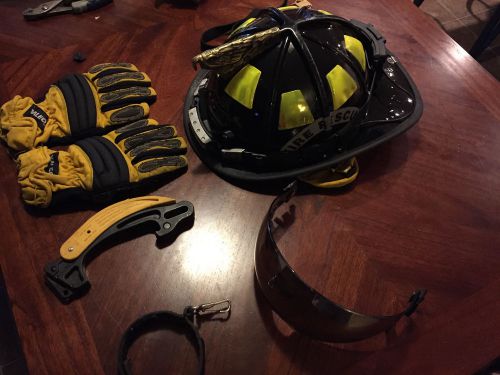 Cairns 1010 Firefighter Helmet with accessories