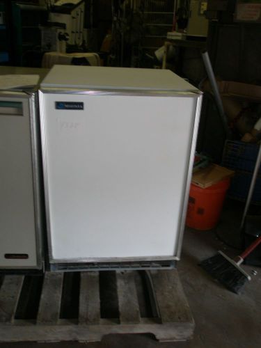 MARVEL UNDERCOUNTER LAB FREEZER #4470100 - TESTED AT 22 DEGREES