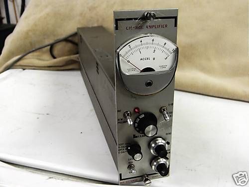 Unholtz-Dickie Model D22 PMST-8  Charge Amplifier