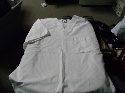 WS Fundamentals white scrub shirt sz Med @
