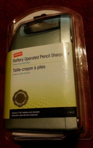 NEW Staples Battery Operated Pencil Sharpener  **NIP**  Model #17813