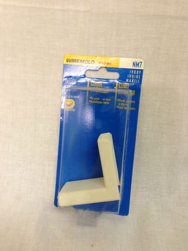 WHOLESALE LOT (17) WIREMOLD NM7 IVORY CABLEMATE ON WALL PVC INSIDE ELBOW!