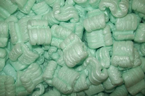 3.5 Cubic Feet Packing Peanuts 30 Gallons Anti Static Free Shipping New